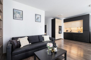 Spacious Studio with Balcony Zabłocie Kraków by Noclegi Renters